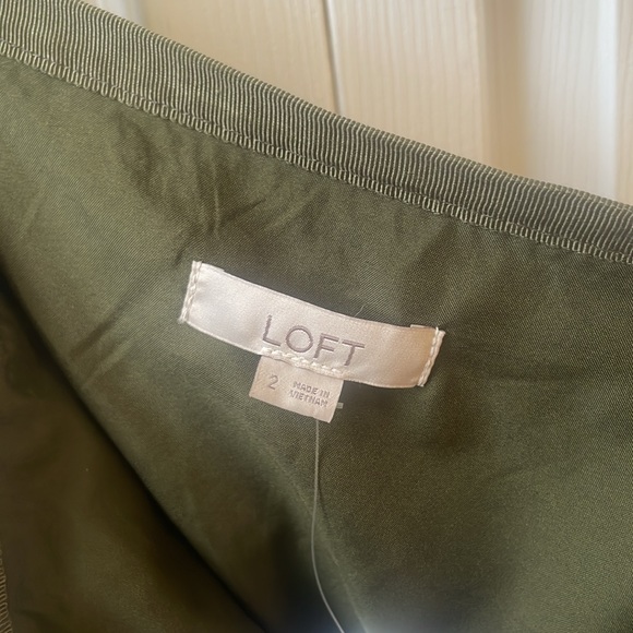 New olive green sequined mini skirt by LOFT - st Patrick’s day, holiday. Sexy - Picture 6 of 7